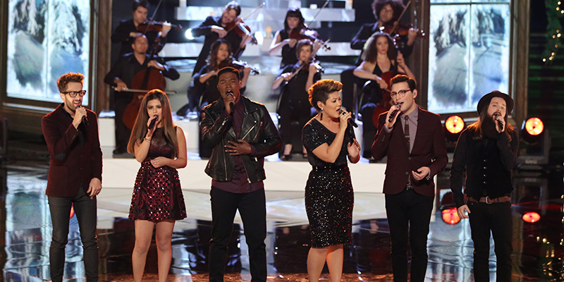 THE VOICE -- "Live Show" Episode 517B -- Pictured: (l-r) Will Champlin, Jacquie Lee, Matthew Schuler, Tessanne Chin, James Wolpert, Cole Vosbury -- (Photo by: Tyler Golden/NBC)