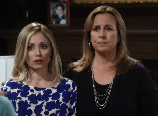 The Spencer women get some strange gifts from Helena.