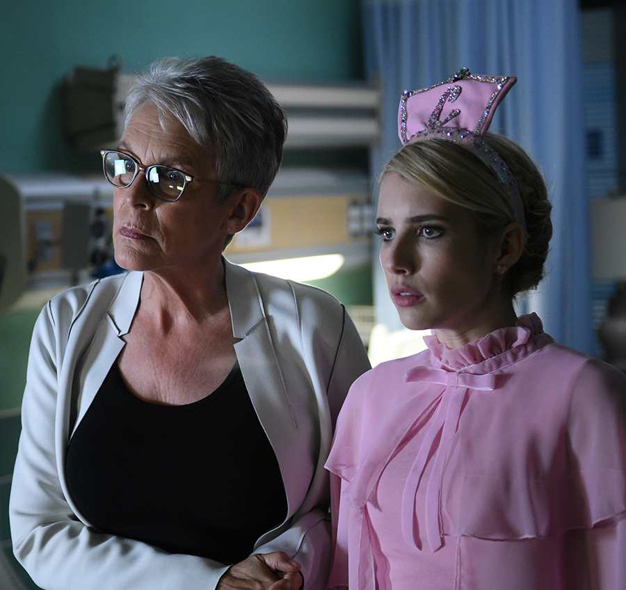 SCREAM QUEENS: L-R: Jamie Lee Curtis and Emma Roberts in the all-new “Blood Drive” episode of SCREAM QUEENS airing Tuesday, Nov. 15 (9:01-10:00 PM ET/PT) on FOX. Cr: Michael Becker / FOX. © 2016 FOX Broadcasting Co.